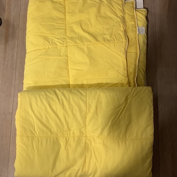 Quilted blanket Contemporary Home by Target  yellow cotton 56” by 80” - Picture 2 of 6